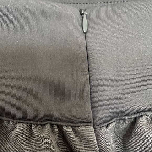 Nike Women's Tech Pack Woven Charcoal Gray Shorts with Zip Closure - Size S - Picture 5 of 8